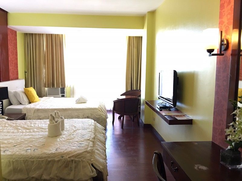Oyo 159 San Remigio Pensionne Suites Cebu Exteriör bild