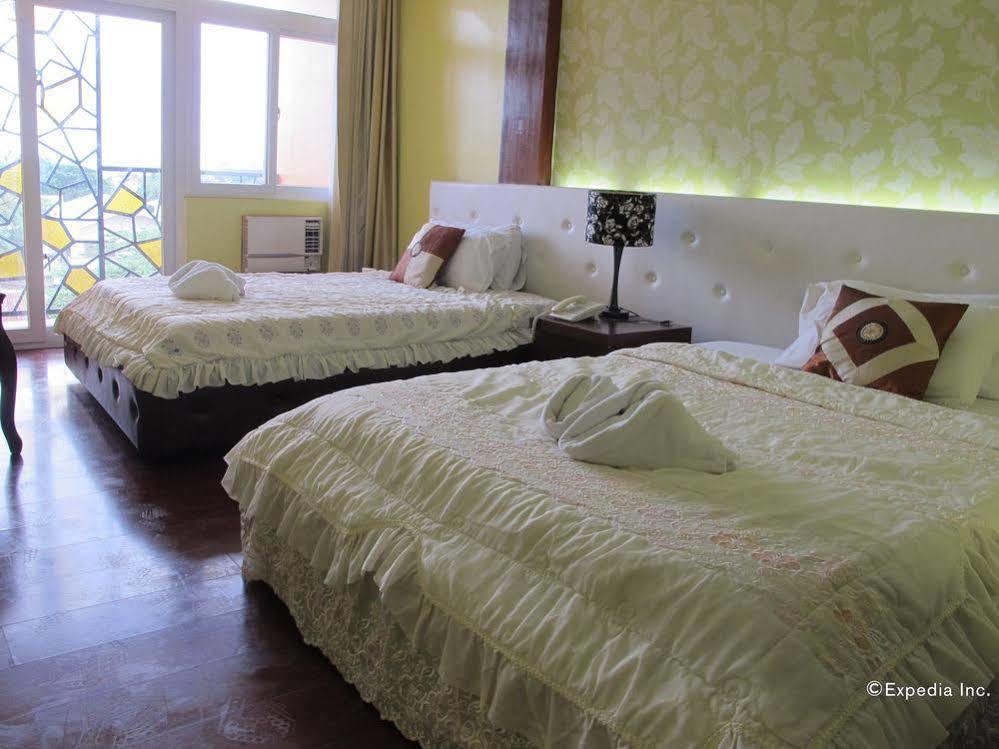 Oyo 159 San Remigio Pensionne Suites Cebu Exteriör bild