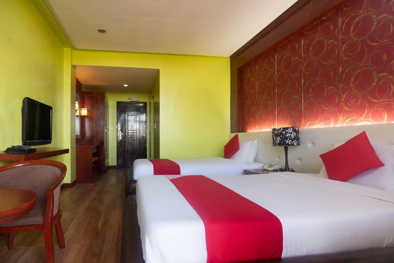 Oyo 159 San Remigio Pensionne Suites Cebu Exteriör bild