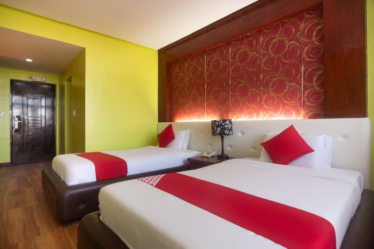 Oyo 159 San Remigio Pensionne Suites Cebu Exteriör bild